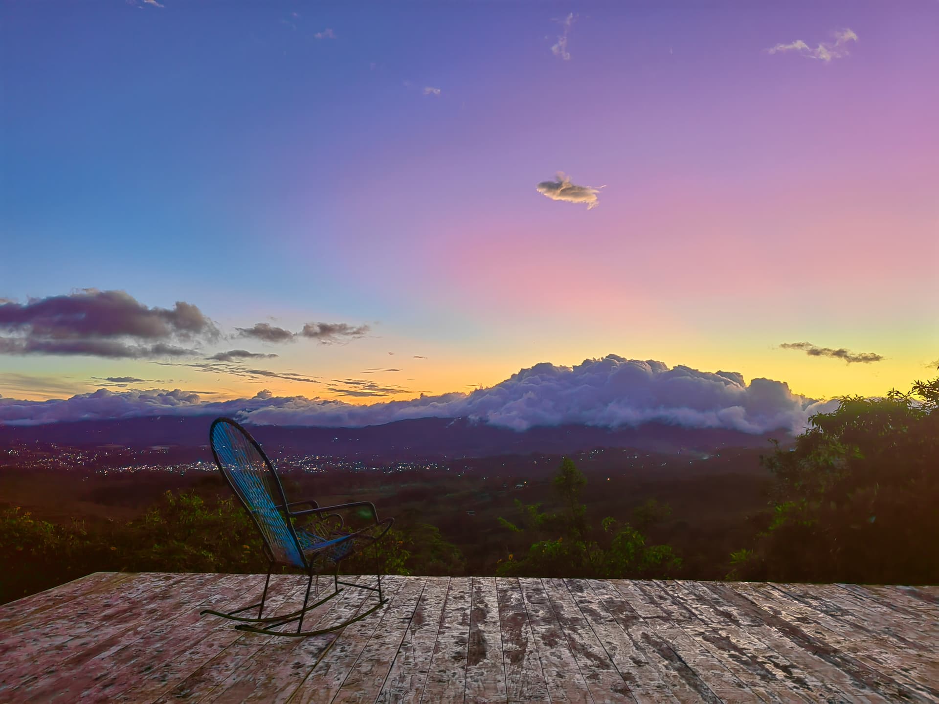 Location & Accommodation